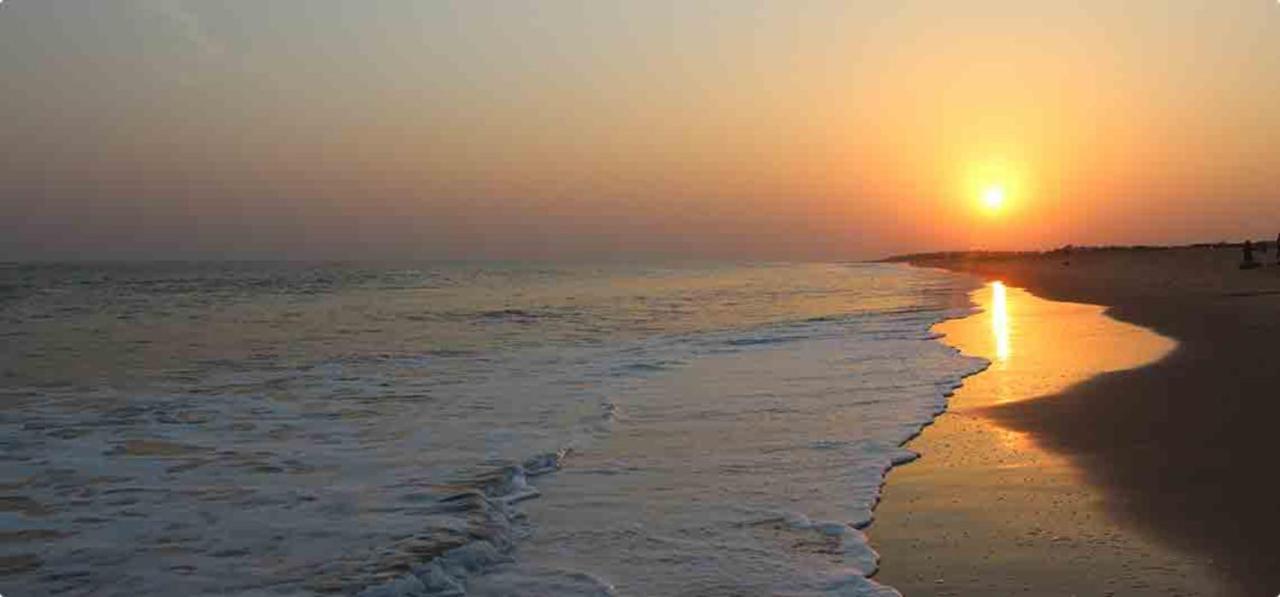 Goroomgo Silicon Residency Puri Near Sea Beach & Temple - Luxurious Room - Lift And Parking Facilities - Best Seller Exterior photo