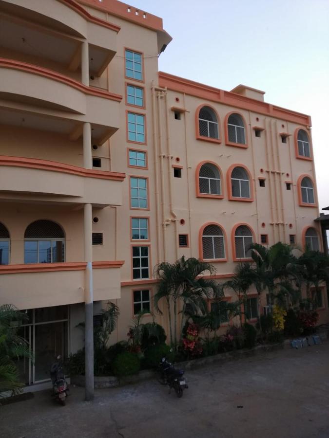 Goroomgo Silicon Residency Puri Near Sea Beach & Temple - Luxurious Room - Lift And Parking Facilities - Best Seller Exterior photo