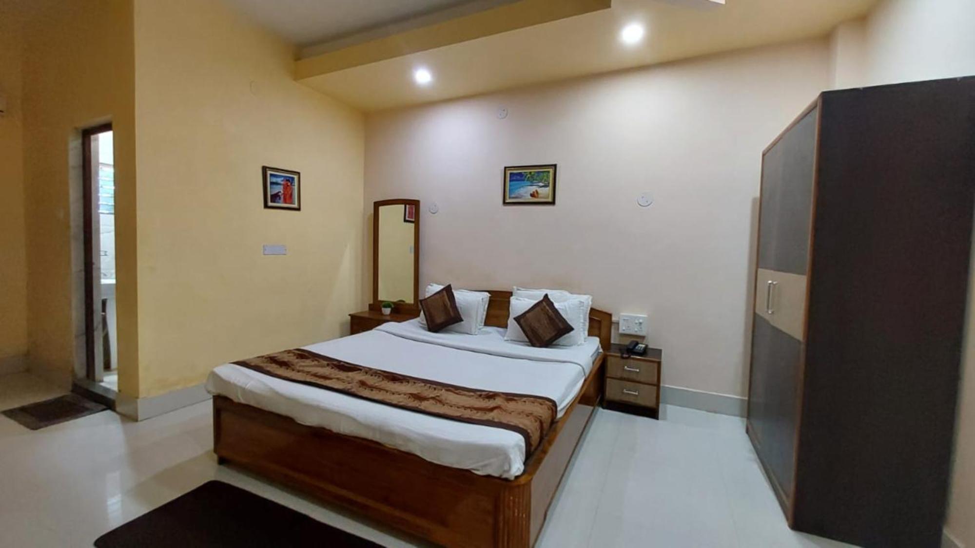 Goroomgo Silicon Residency Puri Near Sea Beach & Temple - Luxurious Room - Lift And Parking Facilities - Best Seller Exterior photo